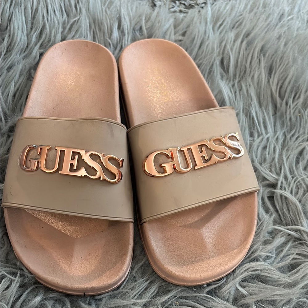 Guess Dusty Pink Slide Sandals with Rose Gold Logo
